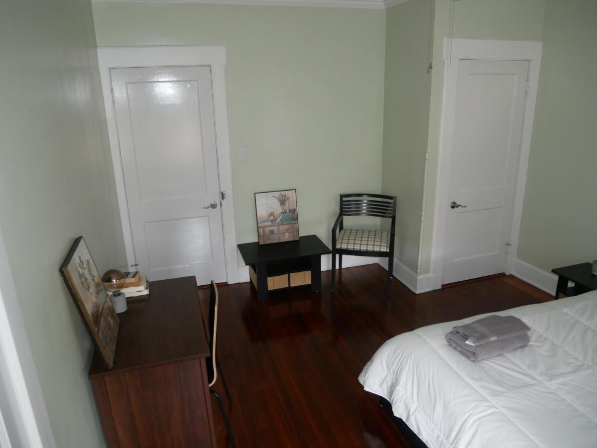 Arrivals & Departures Bed and Breakfast Elizabeth Exterior foto